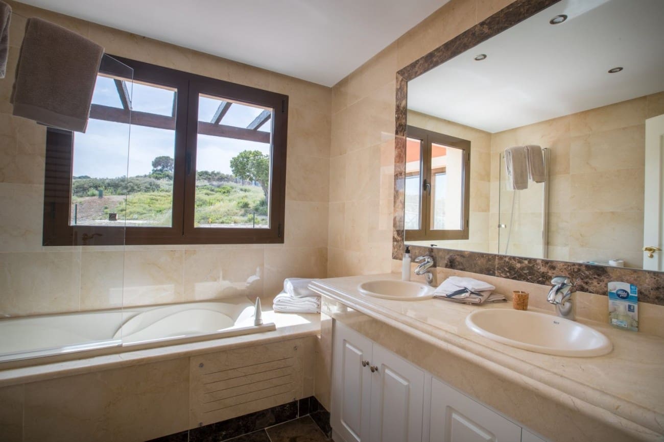 3 camera da letto Villa in vendita in Estepona con piscina - 756.400 € (Rif: 7543563)