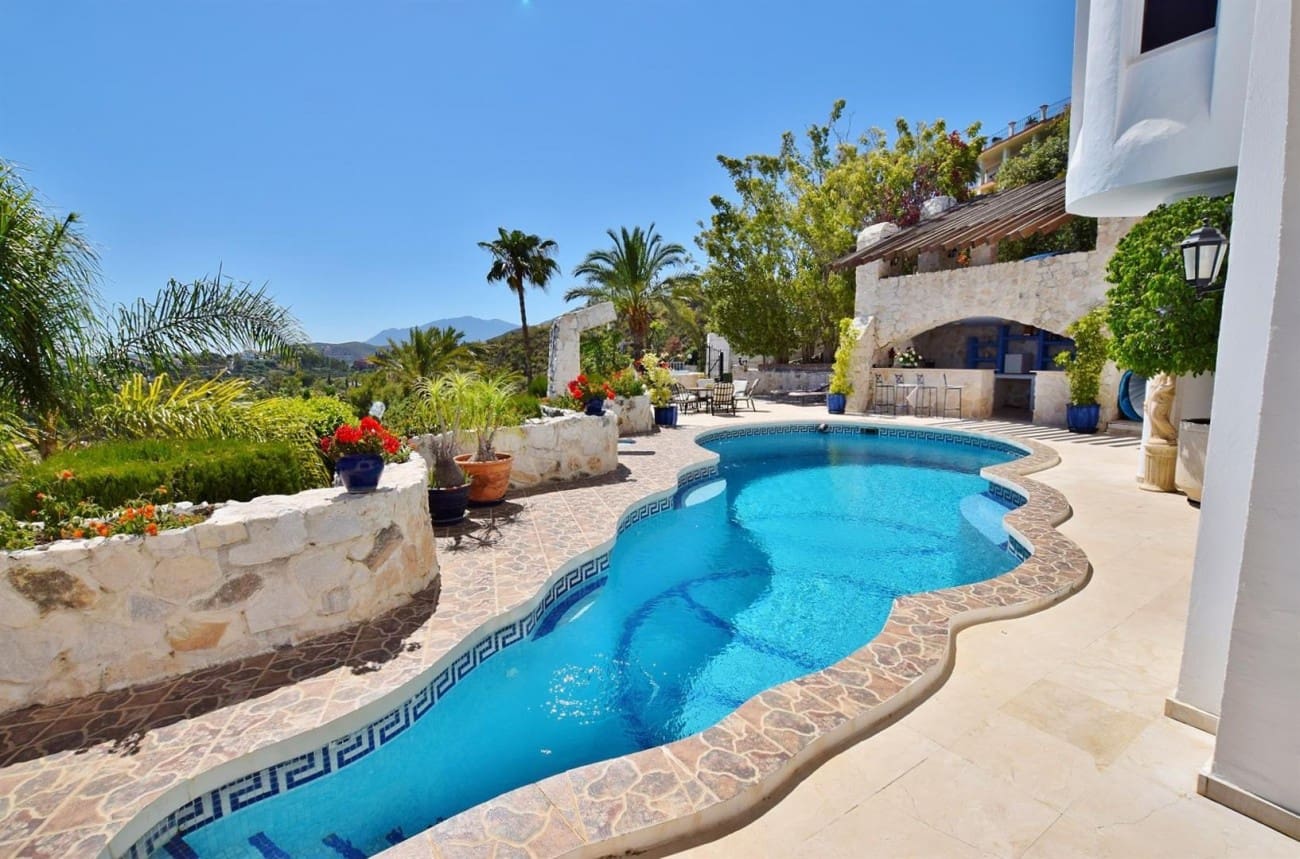 6 makuuhuone Huvila myytävänä paikassa Benahavis mukana uima-altaan - 1 785 000 € (Ref: 7543737)