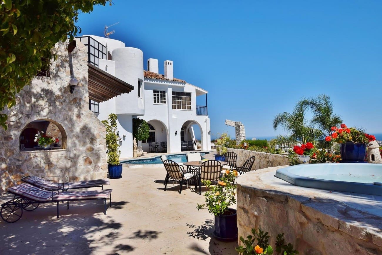 6 makuuhuone Huvila myytävänä paikassa Benahavis mukana uima-altaan - 1 785 000 € (Ref: 7543737)