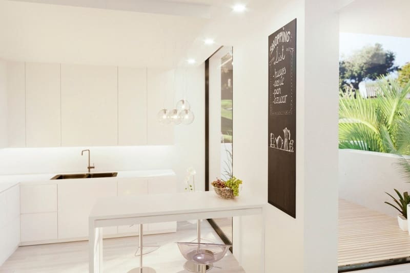 5 bedroom Villa for sale in Estepona with pool - € 1,200,000 (Ref: 7543753)