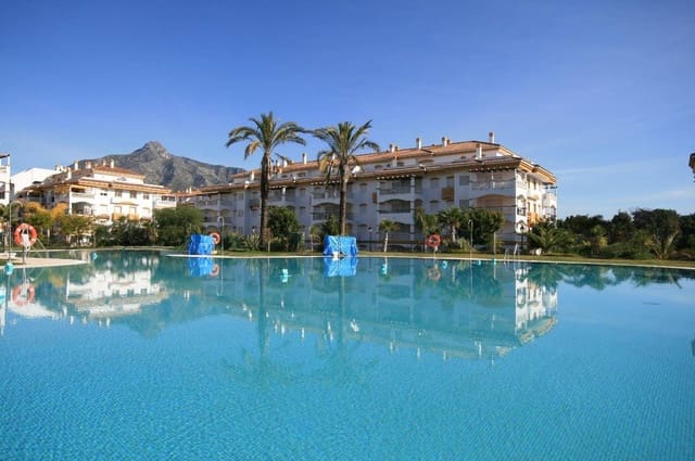 4 sovrum Lägenhet till salu i Marbella med pool - 360 000 € (Ref: 7543769)