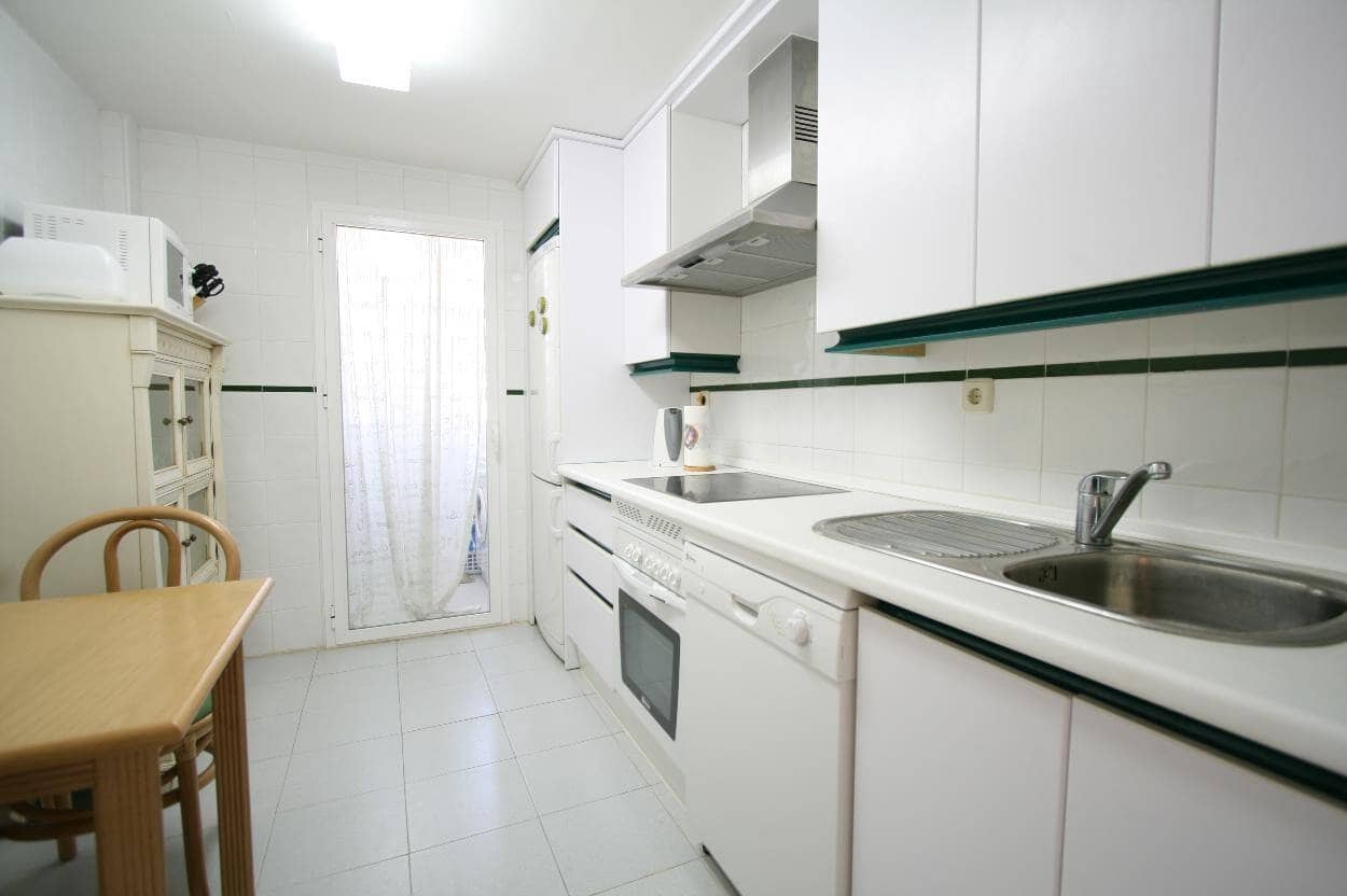 4 sovrum Lägenhet till salu i Marbella med pool - 360 000 € (Ref: 7543769)