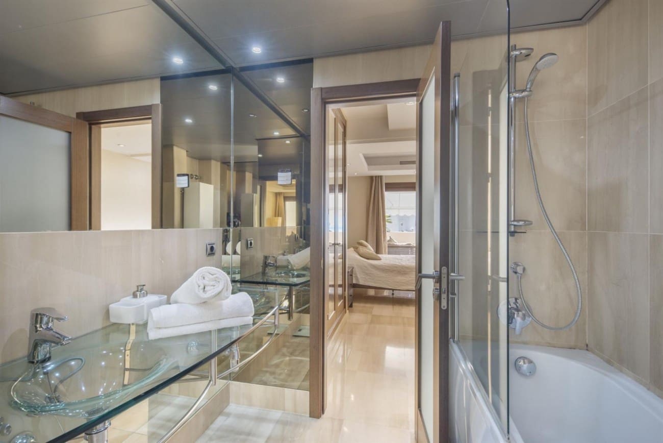 3 bedroom Apartment for sale in New Golden Mile with pool - € 610,000 (Ref: 7543778)