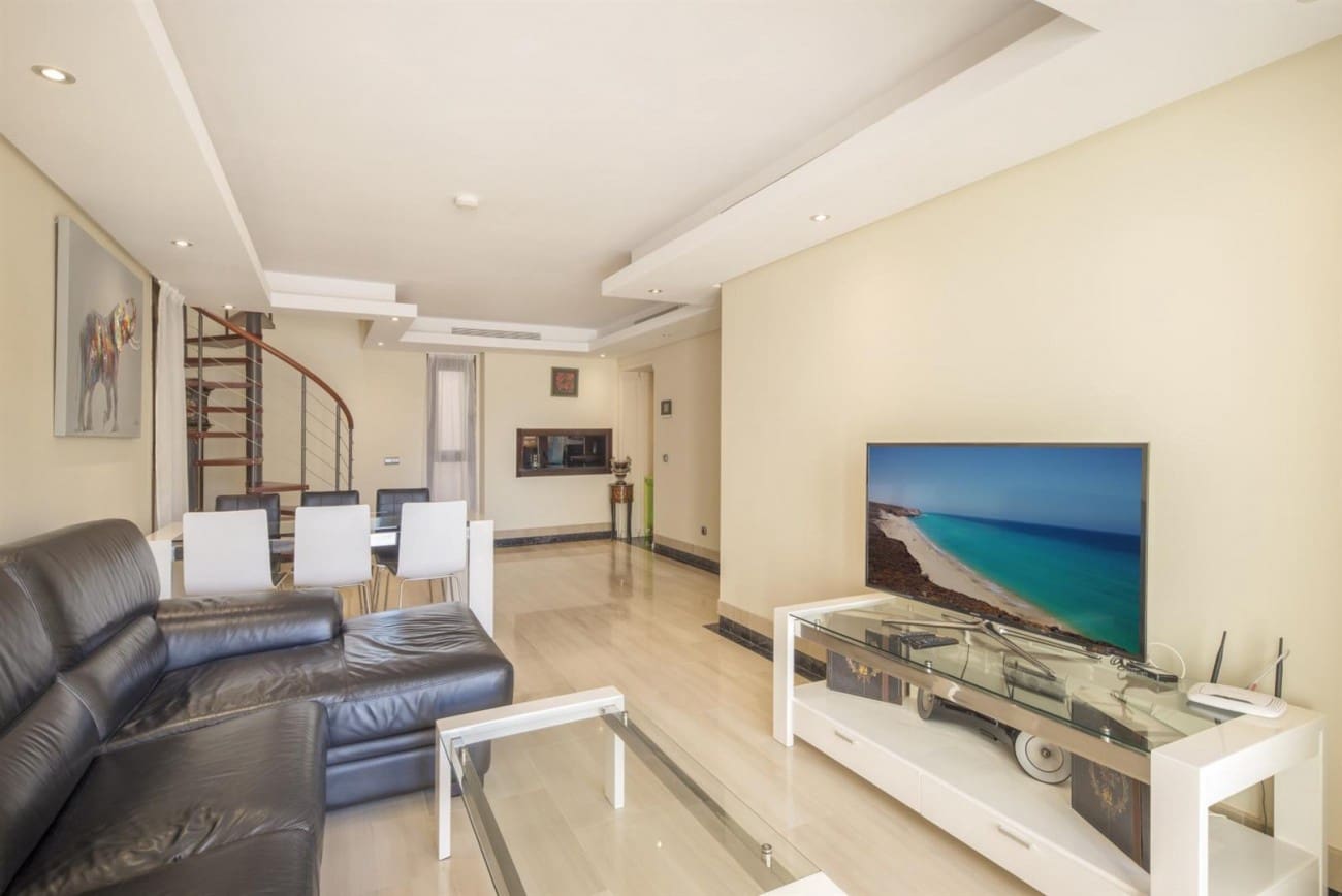 3 bedroom Apartment for sale in New Golden Mile with pool - € 610,000 (Ref: 7543778)