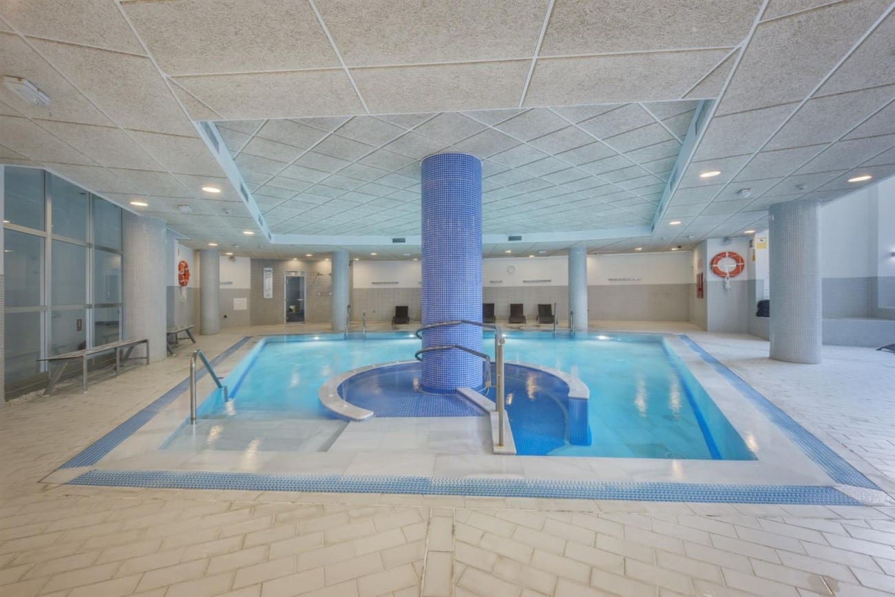 3 bedroom Apartment for sale in New Golden Mile with pool - € 610,000 (Ref: 7543778)