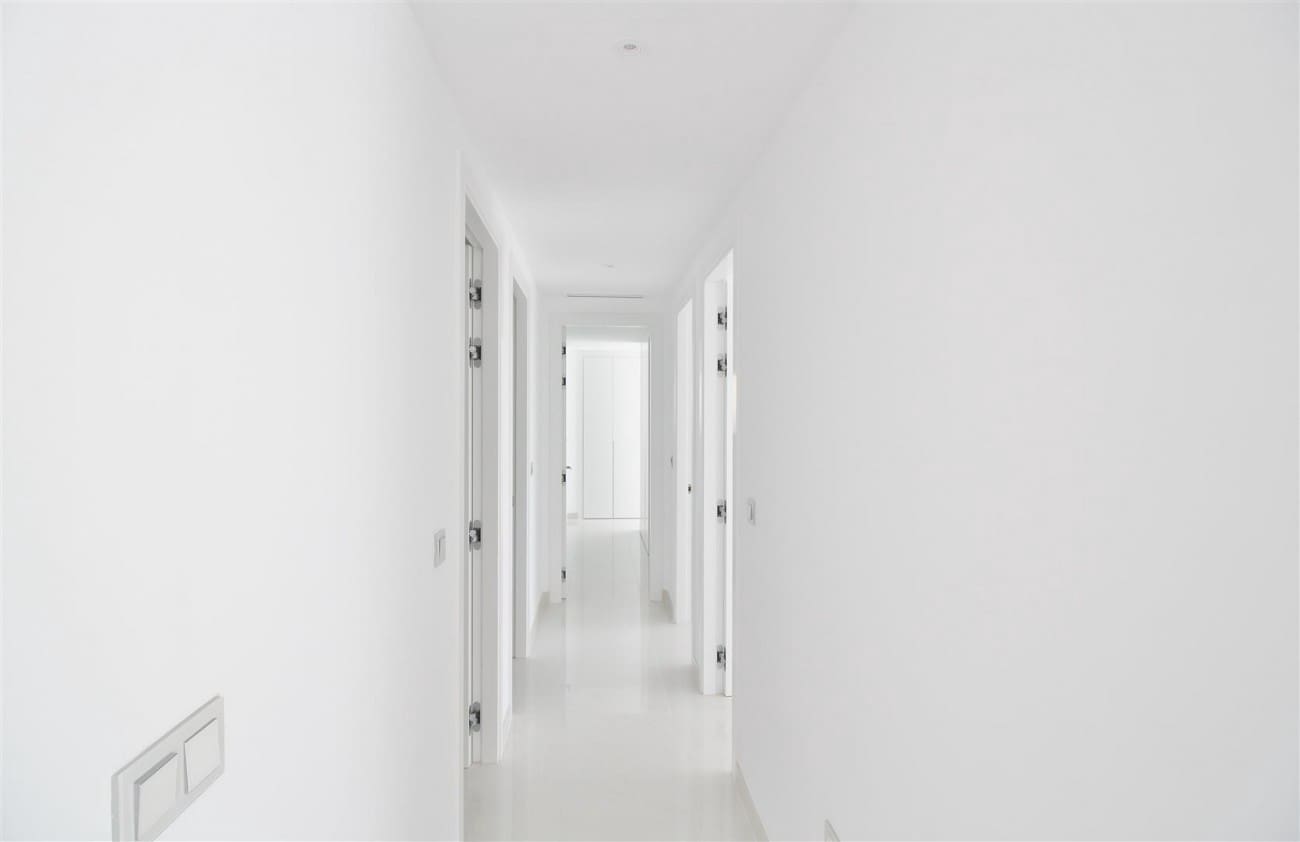 3 quarto Apartamento para venda em Estepona com piscina - 670 000 € (Ref: 7543781)