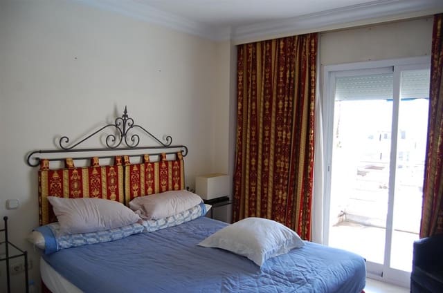 2 bedroom Apartment for sale in Marbella with pool - € 520,000 (Ref: 7543787)