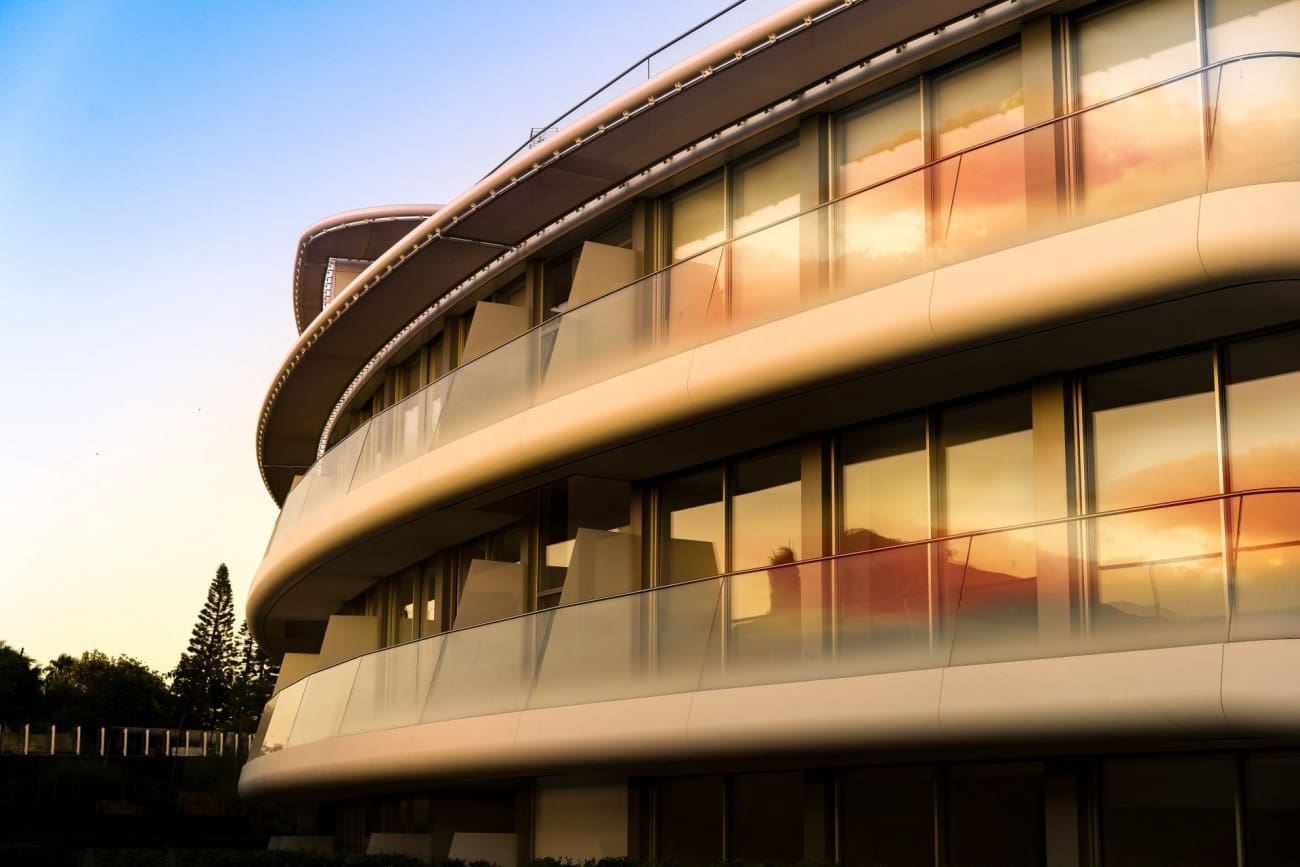 Apartamento de 2 habitaciones en Estepona en venta con piscina - 592.000 € (Ref: 7543790)