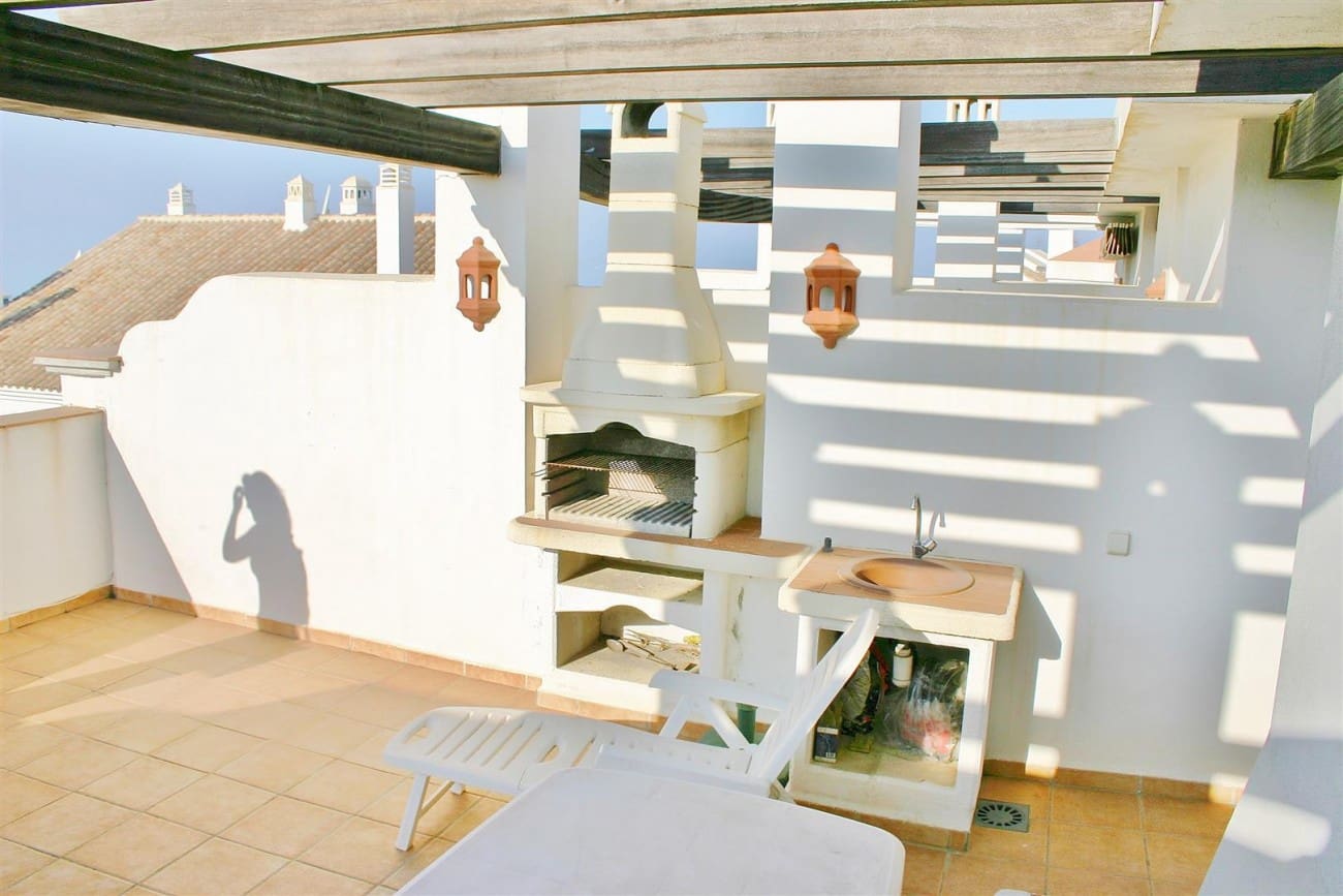 Casa de 3 habitaciones en Marbella en venta con piscina - 600.000 € (Ref: 7543791)