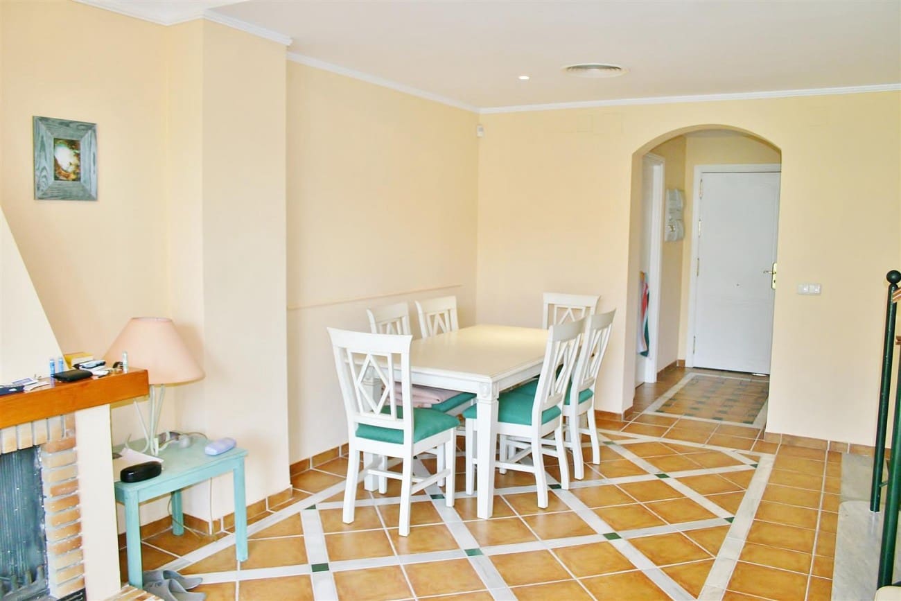 Casa de 3 habitaciones en Marbella en venta con piscina - 600.000 € (Ref: 7543791)