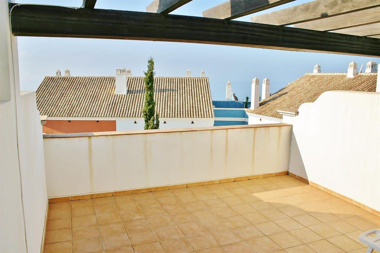 Casa de 3 habitaciones en Marbella en venta con piscina - 600.000 € (Ref: 7543791)