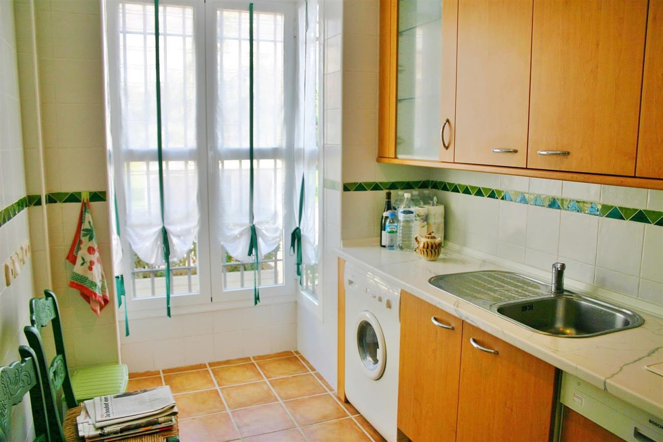 Casa de 3 habitaciones en Marbella en venta con piscina - 600.000 € (Ref: 7543791)