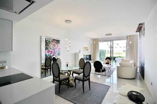 Apartamento de 4 habitaciones en New Golden Mile, Estepona en venta con piscina - 360.000 € (Ref: 7543795)
