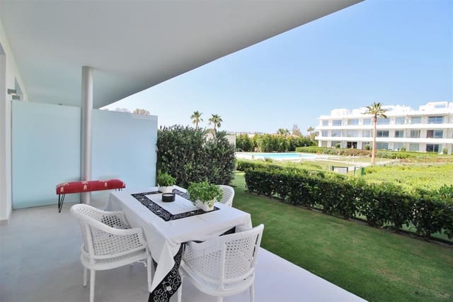 Apartamento de 4 habitaciones en New Golden Mile, Estepona en venta con piscina - 360.000 € (Ref: 7543795)
