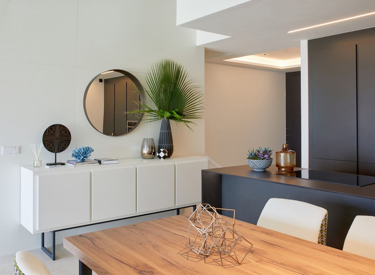 3 bedroom Townhouse for sale in Estepona - € 1,200,000 (Ref: 7543797)