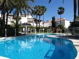 3 Zimmer Haus zu verkaufen in Marbella mit Pool - 530.000 € (Ref: 7543805)