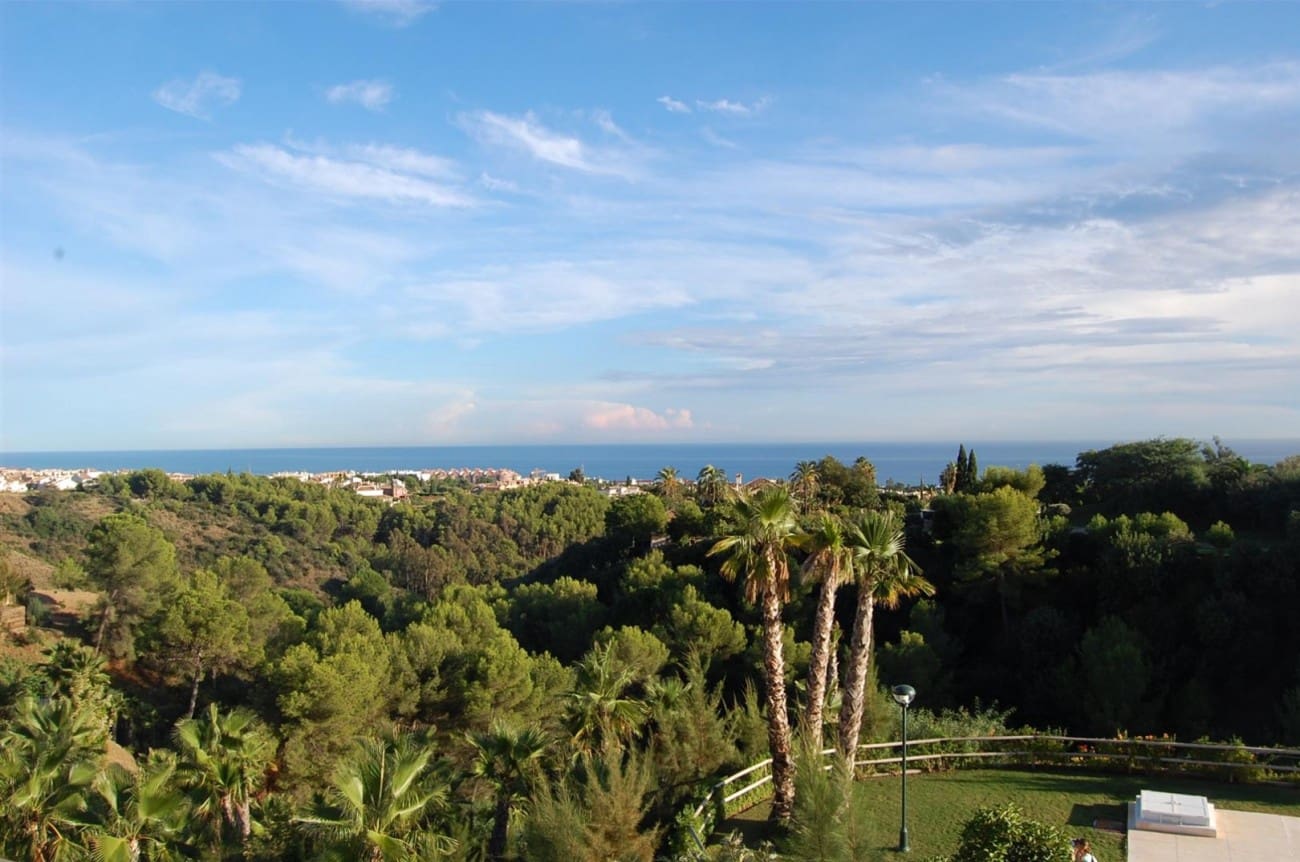 Apartamento de 3 habitaciones en Marbella en venta con piscina - 650.000 € (Ref: 7543816)