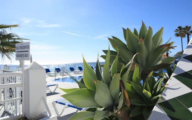 2 quarto Apartamento para venda em Estepona com piscina - 550 000 € (Ref: 7543835)