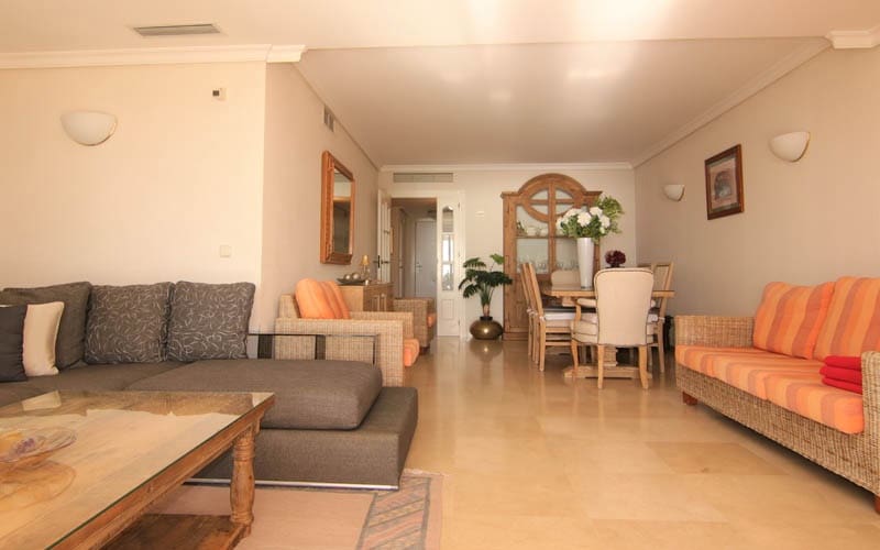 2 quarto Apartamento para venda em Estepona com piscina - 550 000 € (Ref: 7543835)