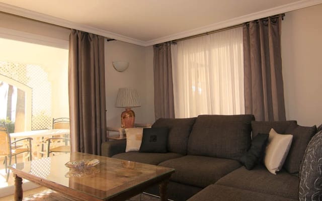 2 quarto Apartamento para venda em Estepona com piscina - 550 000 € (Ref: 7543835)