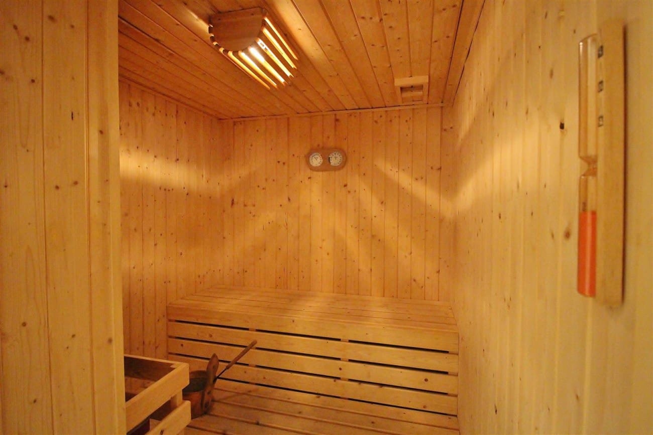 3 makuuhuone Omakotitalo myytävänä paikassa Marbella mukana uima-altaan - 1 500 000 € (Ref: 7543838)