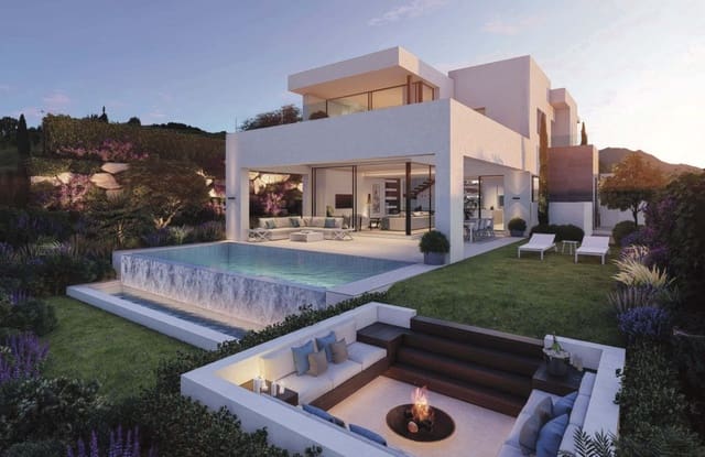 3 slaapkamer Villa te koop in Estepona met zwembad - € 1.100.000 (Ref: 7543839)