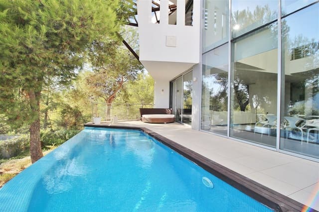 Casa de 5 habitaciones en Marbella en venta con piscina - 2.500.000 € (Ref: 7543840)