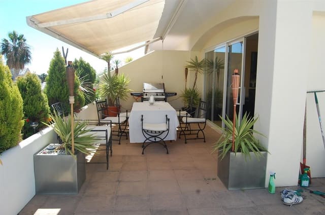 2 makuuhuone Omakotitalo myytävänä paikassa Marbella mukana uima-altaan - 399 000 € (Ref: 7543841)