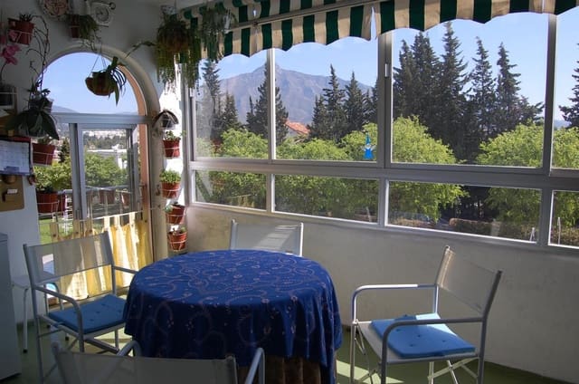 4 makuuhuone Huoneisto myytävänä paikassa Marbella mukana uima-altaan - 395 000 € (Ref: 7543846)