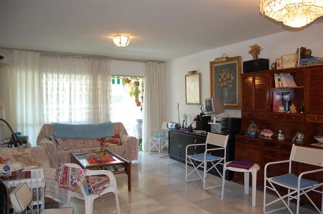 4 makuuhuone Huoneisto myytävänä paikassa Marbella mukana uima-altaan - 395 000 € (Ref: 7543846)