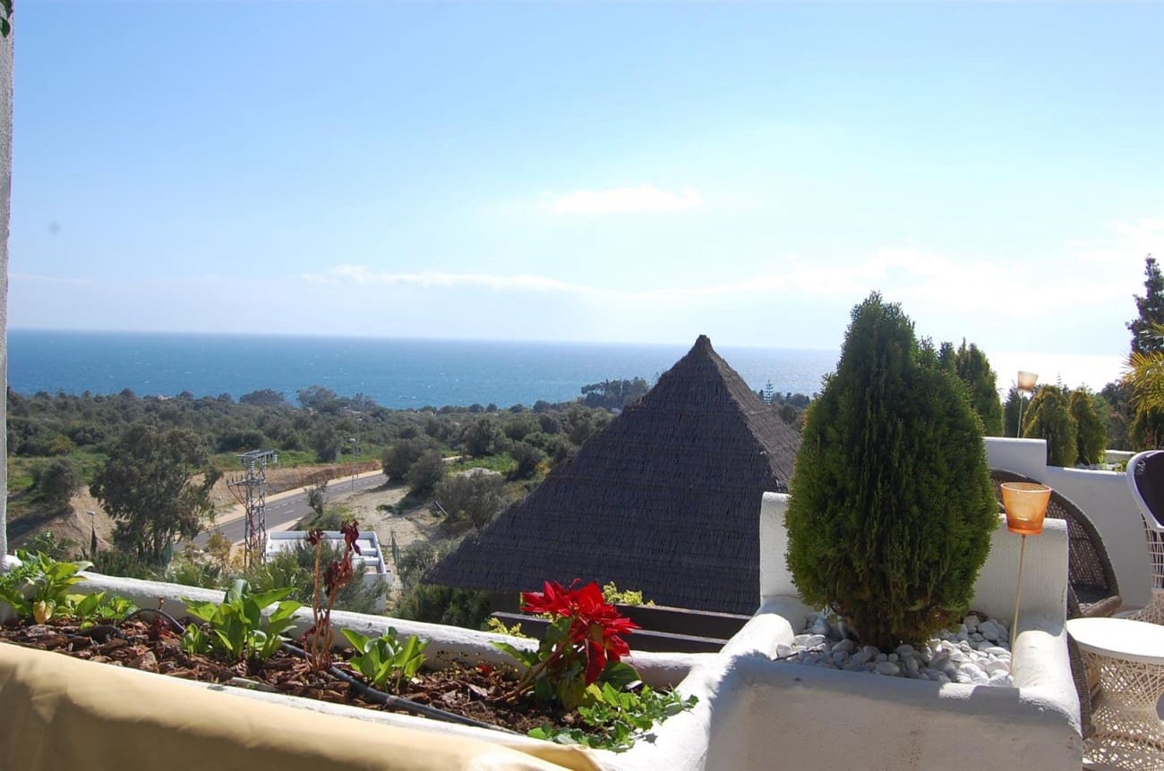 Apartamento de 2 habitaciones en Marbella en venta con piscina - 1.250.000 € (Ref: 7543849)