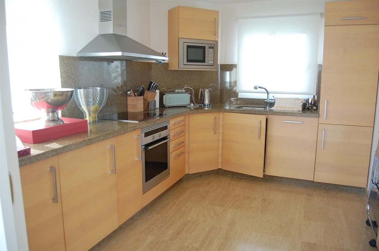 Apartamento de 2 habitaciones en Marbella en venta con piscina - 1.250.000 € (Ref: 7543849)