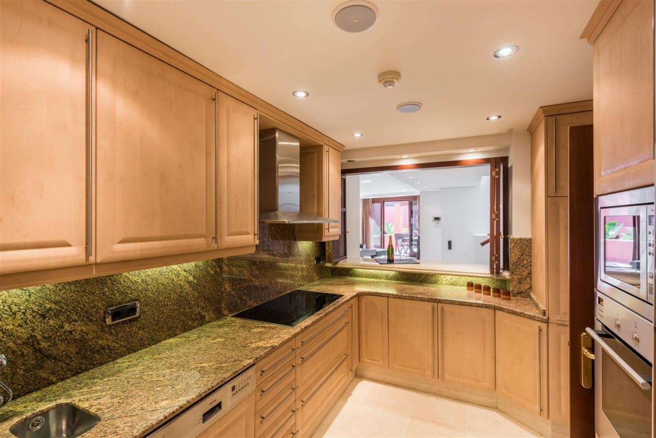 3 soverom Leilighet til salgs i New Golden Mile med svømmebasseng - € 1 150 000 (Ref: 7543850)