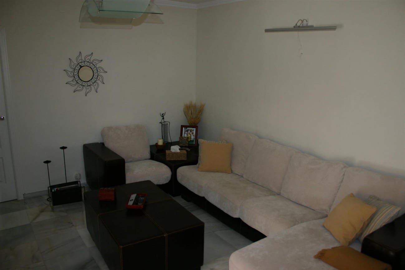 Chalet de 6 habitaciones en Marbella en venta con piscina - 2.780.000 € (Ref: 7543856)