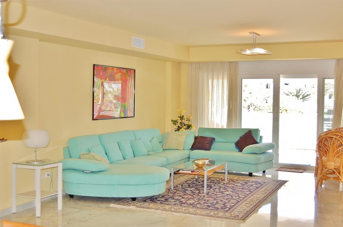 2 slaapkamer Appartement te koop in Marbella met zwembad - € 895.000 (Ref: 7543859)