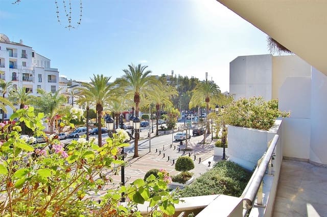 2 slaapkamer Appartement te koop in Marbella met zwembad - € 895.000 (Ref: 7543859)