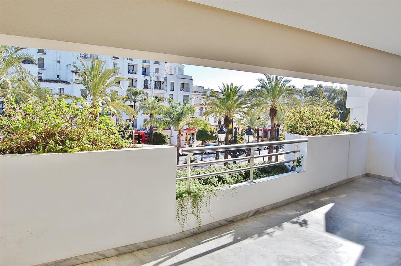 2 slaapkamer Appartement te koop in Marbella met zwembad - € 895.000 (Ref: 7543859)