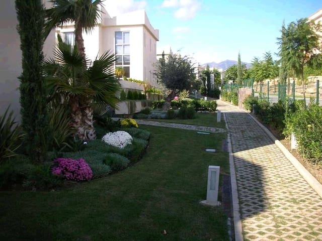 2 slaapkamer Appartement te koop in Benahavís pueblo, Benahavís met zwembad - € 950.000 (Ref: 7543861)