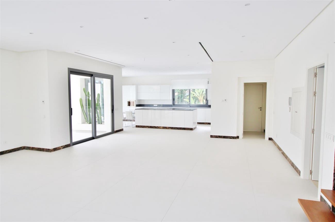 6 makuuhuone Huvila myytävänä paikassa Marbella mukana uima-altaan - 3 350 000 € (Ref: 7543866)