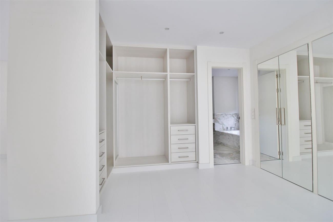 6 makuuhuone Huvila myytävänä paikassa Marbella mukana uima-altaan - 3 350 000 € (Ref: 7543866)