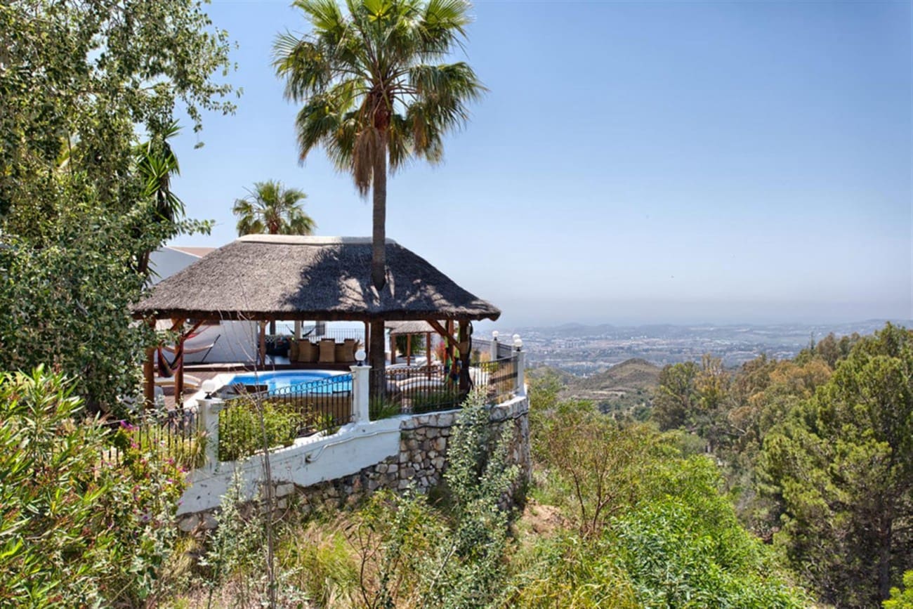 4 sovrum Villa till salu i Mijas med pool - 1 795 000 € (Ref: 7555944)