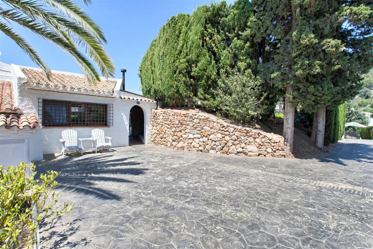 4 sovrum Villa till salu i Mijas med pool - 1 795 000 € (Ref: 7555944)