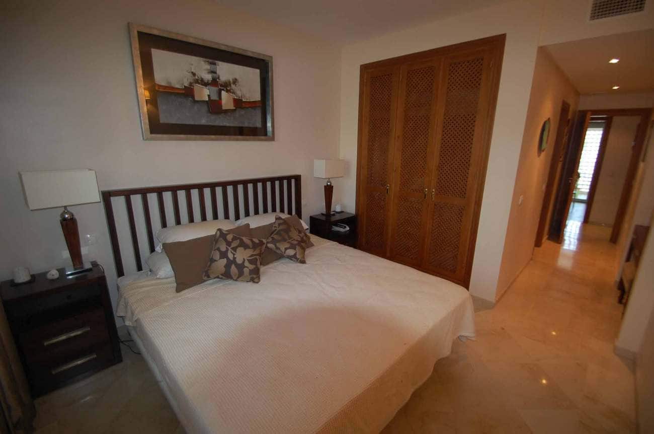 3 makuuhuone Huoneisto myytävänä paikassa Estepona mukana uima-altaan - 455 000 € (Ref: 7558501)