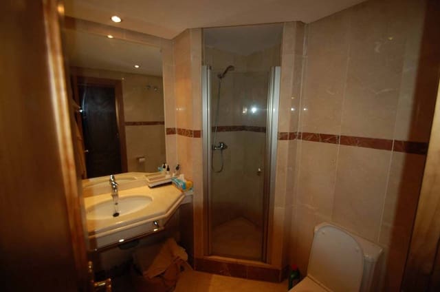 3 makuuhuone Huoneisto myytävänä paikassa Estepona mukana uima-altaan - 455 000 € (Ref: 7558501)