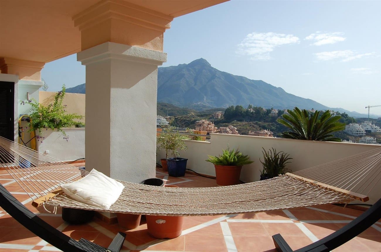 3 bedroom Apartment for sale in Marbella with pool - € 795,000 (Ref: 7558502)