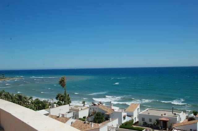 Apartamento de 2 habitaciones en New Golden Mile, Estepona en venta con piscina - 380.000 € (Ref: 7558504)