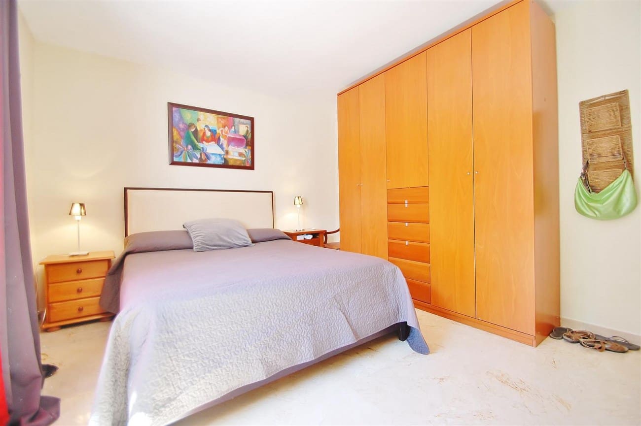 Chalet de 5 habitaciones en Marbella en venta con piscina - 1.930.000 € (Ref: 7558506)