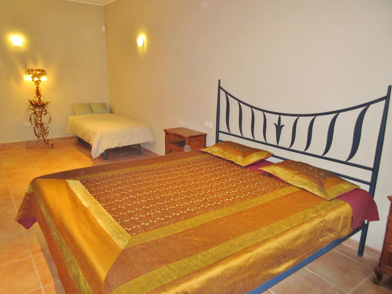 5 bedroom Villa for sale in Estepona with pool - € 2,950,000 (Ref: 7558507)