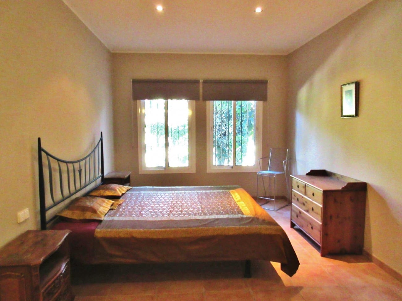 5 bedroom Villa for sale in Estepona with pool - € 2,950,000 (Ref: 7558507)