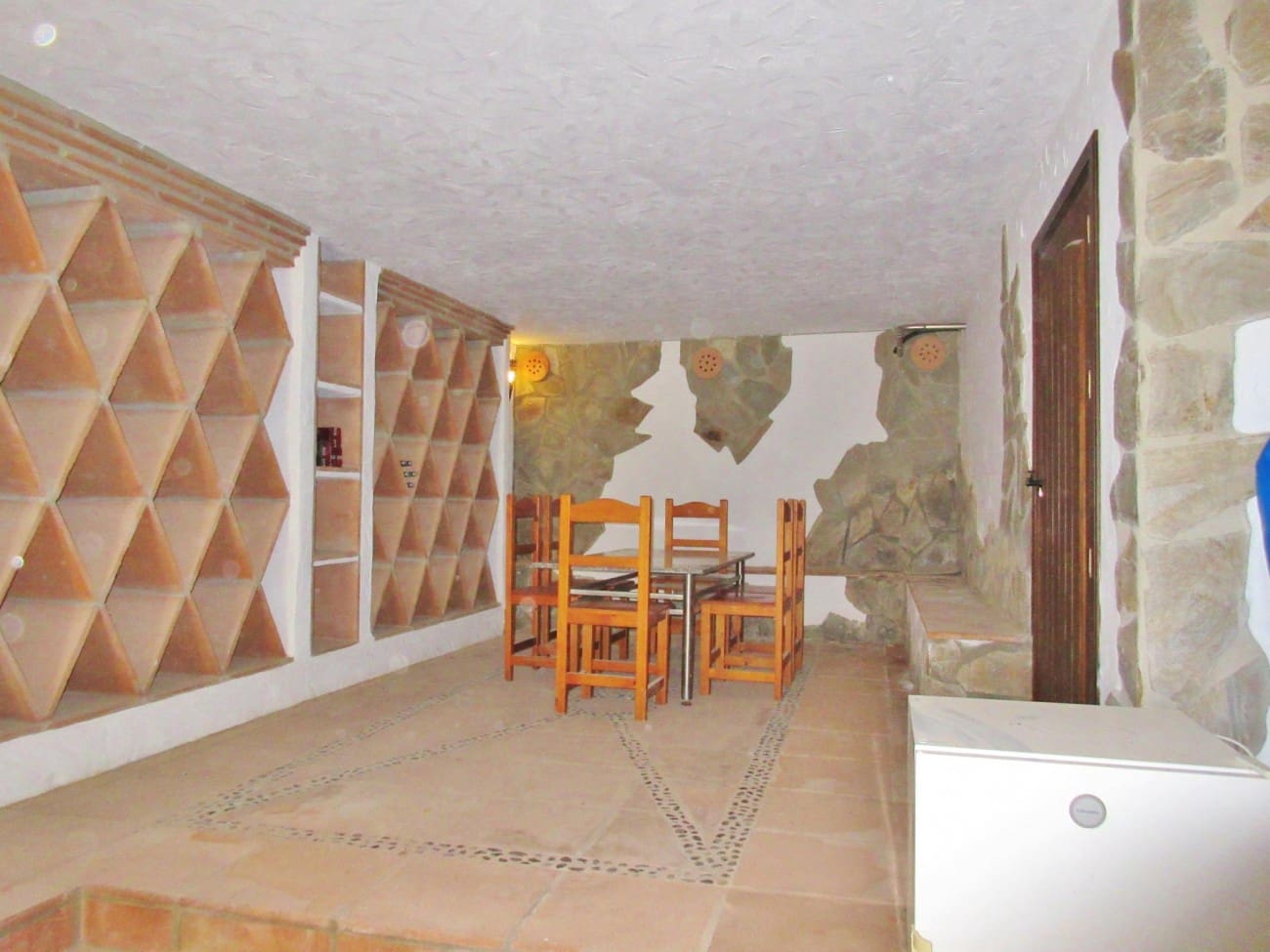 5 bedroom Villa for sale in Estepona with pool - € 2,950,000 (Ref: 7558507)